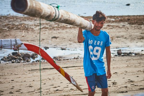 Les pêcheurs de Médéwi sur l' île de Bali