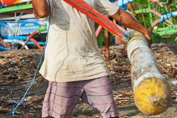 Les pêcheurs de Médéwi sur l' île de Bali