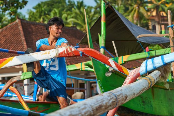 Les pêcheurs de Médéwi sur l' île de Bali