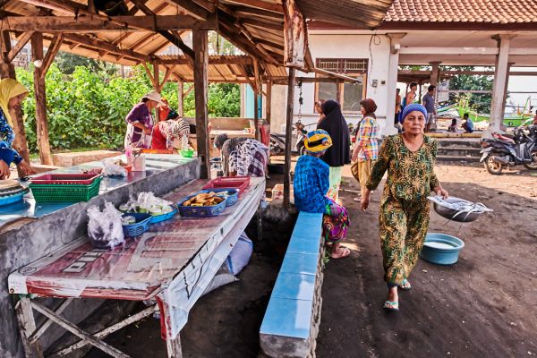 Les pêcheurs de Médéwi sur l' île de Bali